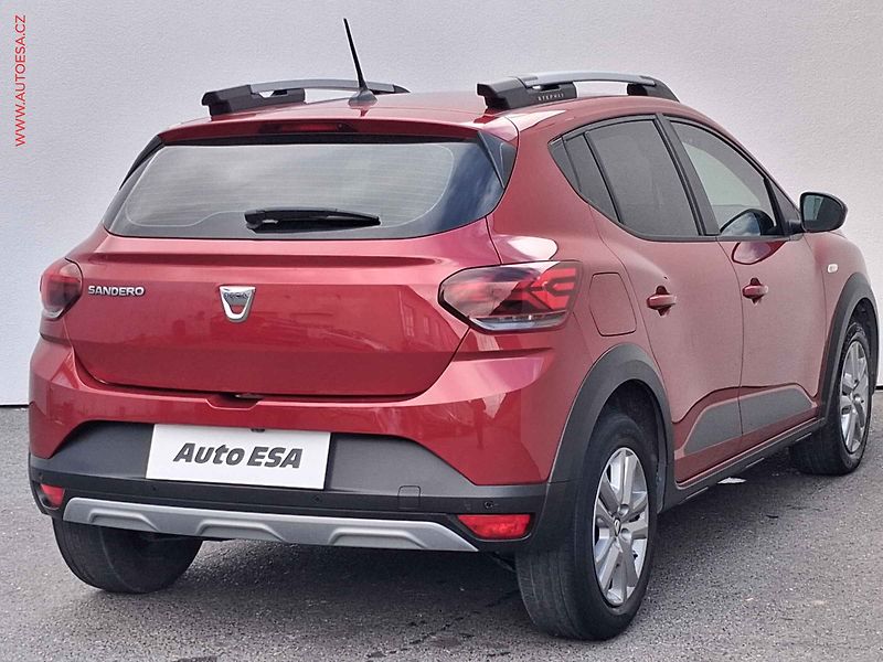 Dacia Sandero (2021) 1.0 TCe, Stepway, LED, kamera - fotka 4 z 15