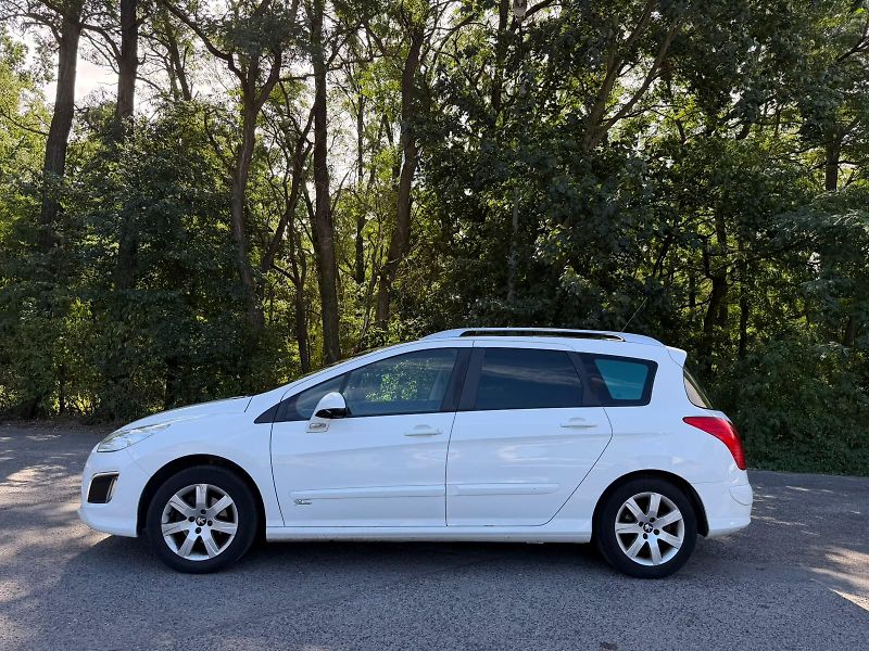Peugeot 308 (2013) 1.5 / 68 kW - fotka 7 z 17