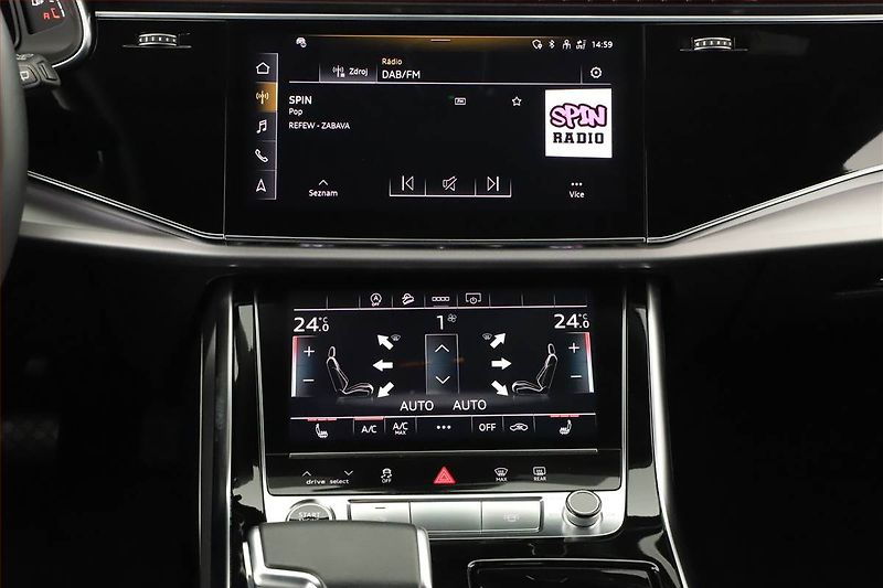 Audi Q8 (2023) 55 TFSI - fotka 11 z 20