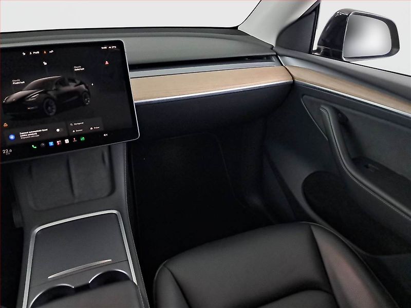 Tesla Model Y (2022) Long Range AWD 79kWh, SoH 91% - fotka 8 z 19
