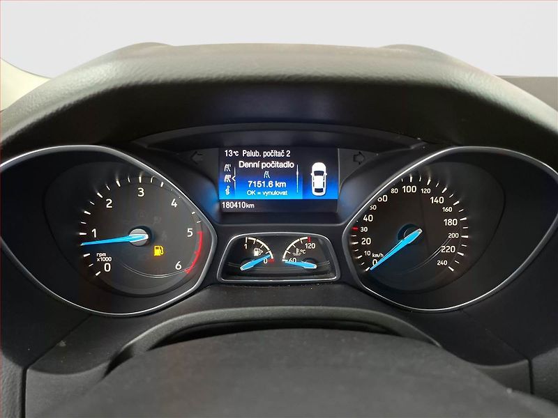 Ford Focus (2016) 1.5 TDCi, ČR,1.maj, Tempomat - fotka 11 z 17