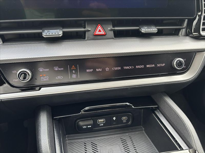 Kia Sportage 1,6 TGDi HEV AT TOP ADAPTIV - fotka 29 z 49