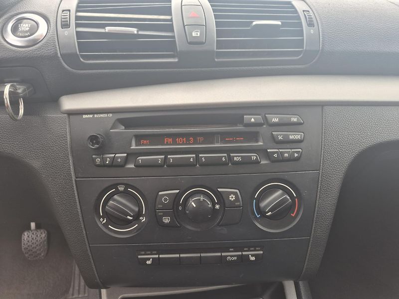 BMW Řada 1 116i, 90 kW, ALU - fotka 35 z 35