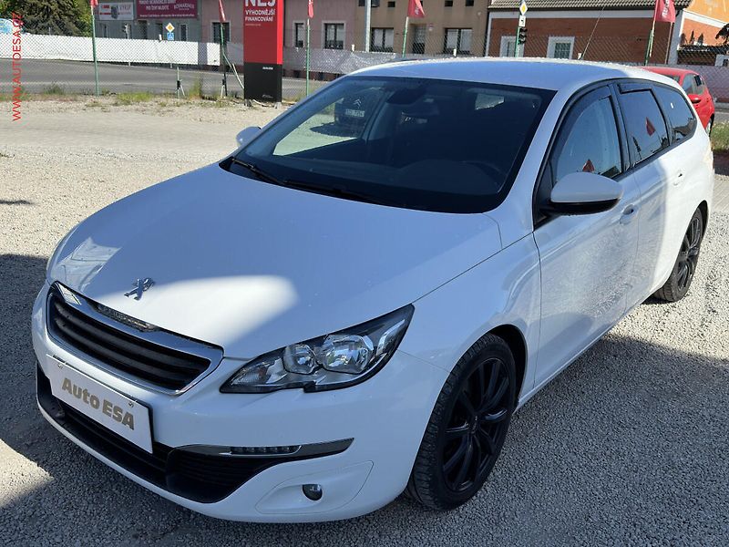 Peugeot 308 (2017) 1.6 D, ČR, AC, temp - fotka 3 z 21