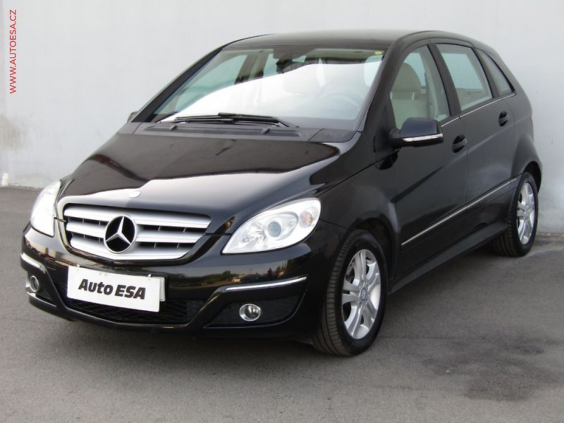 Mercedes-Benz Třídy B (2009) 2.0 D B180 - fotka 3 z 3