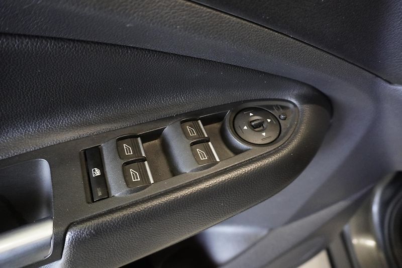 Ford Kuga (2019) 2.0 TDCI TITANIUM AUTOMAT - fotka 22 z 31