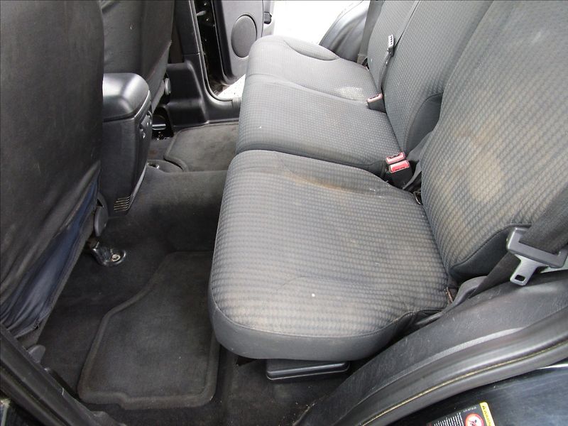 Jeep Cherokee 2.5CRD 4x4, Sport, Klima - fotka 27 z 39