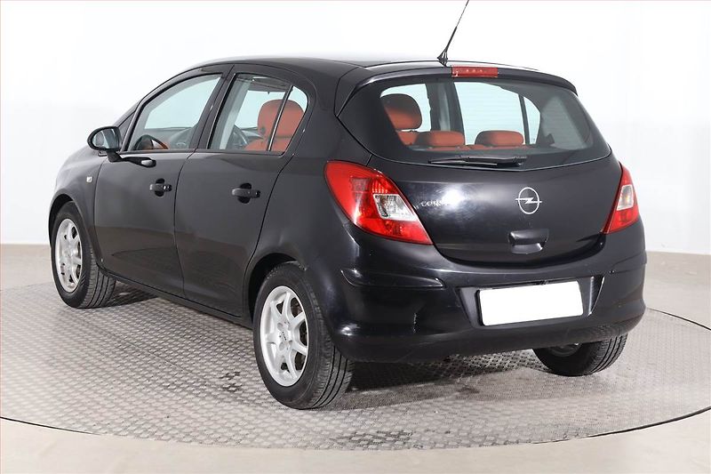Opel Corsa (2010) 1.2, po STK, slušný stav - fotka 4 z 17