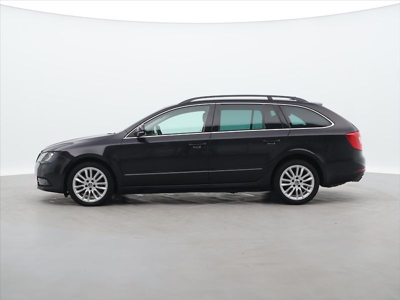 Škoda Superb 2,0 TDI 125kW Ambition DSG - fotka 4 z 39
