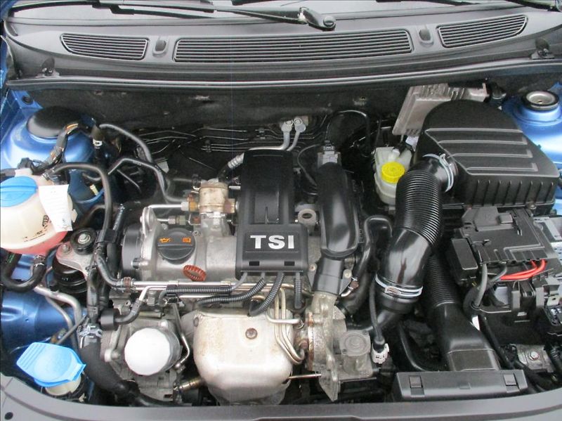Škoda Fabia 1,2 TSI, aut.klima,serv.kniha, - fotka 27 z 44