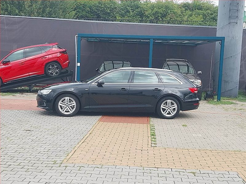 Audi A4 (2018) Sport 2.0 TDI, 4X4, Automat - fotka 3 z 16