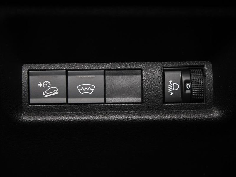 Jeep Avenger 0,0 115kW 54kWh 21 750km! ČR - fotka 18 z 25
