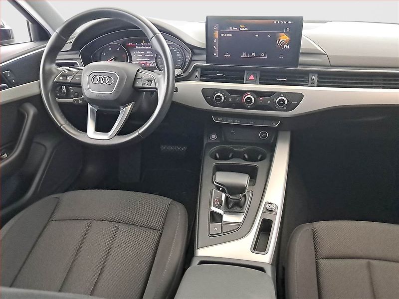 Audi A4 (2020) 2.0 TDI, Automat, Navi - fotka 7 z 24
