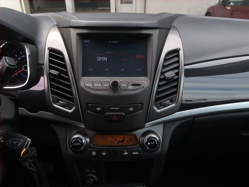 SsangYong Korando (2017) Style 2.0 e-XGi, 4X4, Automat - fotka 12 z 19