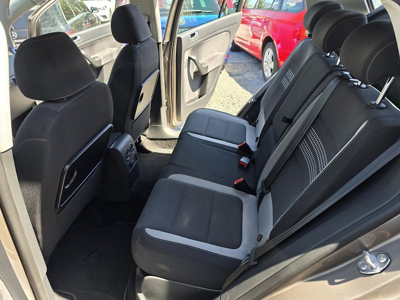 Volkswagen Golf Plus 2.0 TDI Life TZ - fotka 10 z 16