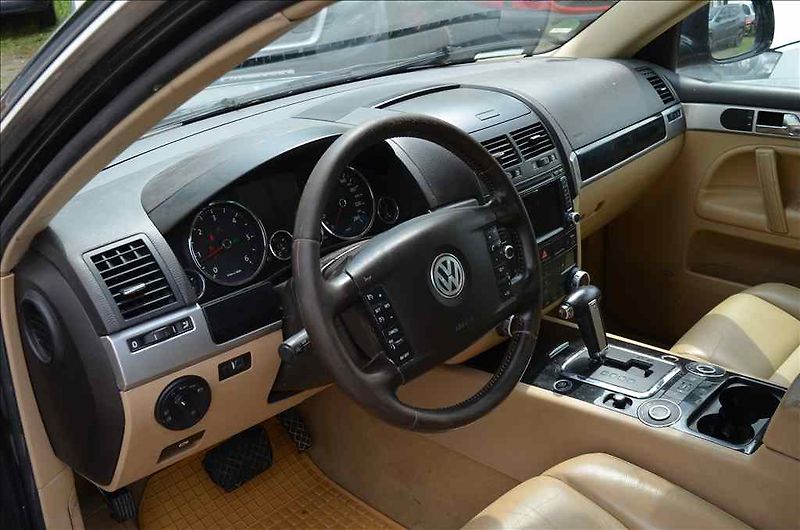 Volkswagen Touareg (2008) 3,0 TDI - fotka 20 z 30