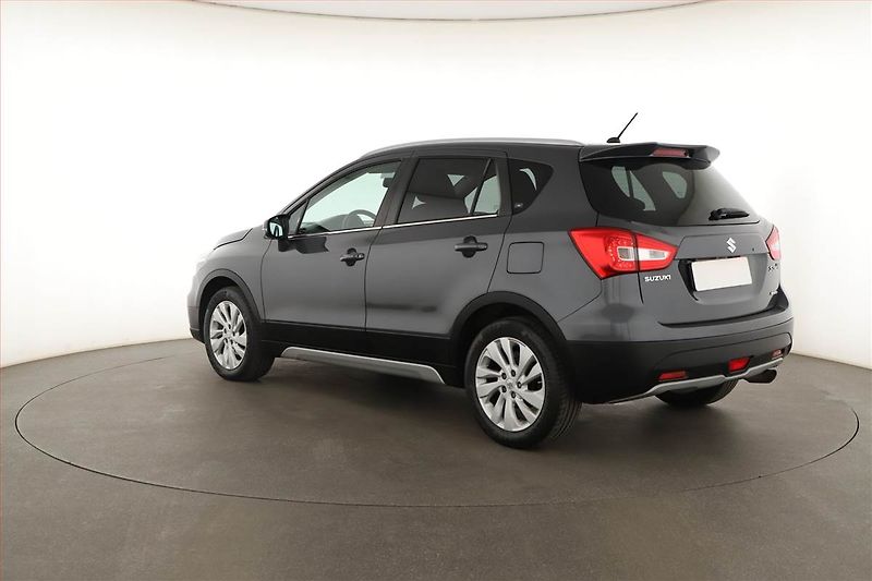 Suzuki SX4 S-Cross (2018) Premium 1.4 BoosterJet, 4X4 - fotka 4 z 23