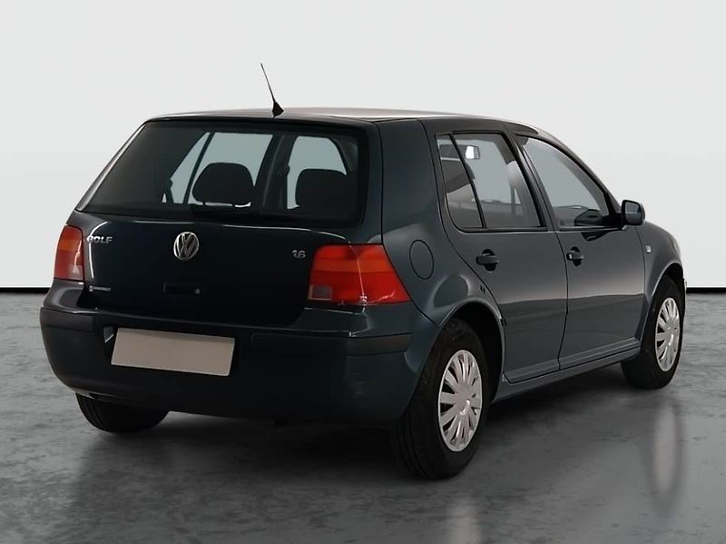 Volkswagen Golf (2000) 1.6 16V, Klima, pěkný stav - fotka 5 z 15