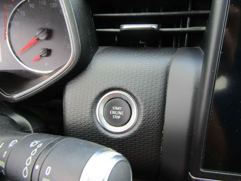 Renault Clio (2020) 1.0 TCe, ČR - fotka 18 z 19