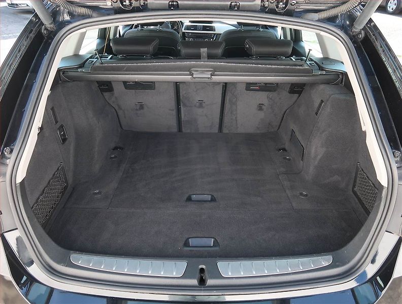 BMW Řada 3 (2017) 320 d xDrive, 4X4, Automat - fotka 14 z 20