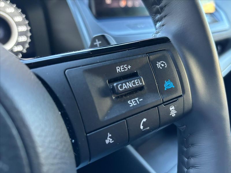 Nissan Qashqai 1,3 DIG-T  X-Tronic N-Connecta - fotka 23 z 29