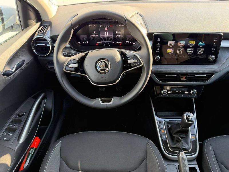 Škoda Fabia Top Selection 1,0 TSI 85 kW 6° - fotka 10 z 30