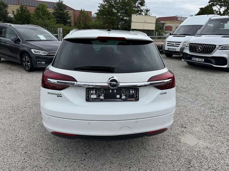 Opel Insignia (2015) 2.0CDTI 120KwAT Virtual cocpit - fotka 6 z 29
