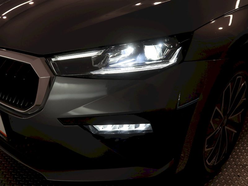 Škoda Scala (2025) TOP SELECTION 1.5TSI 110KW DSG - fotka 10 z 40