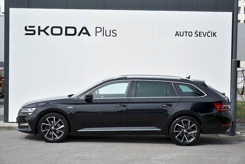 Škoda Superb (2023) L&K 2.0 TDI 110kW DSG - fotka 3 z 35