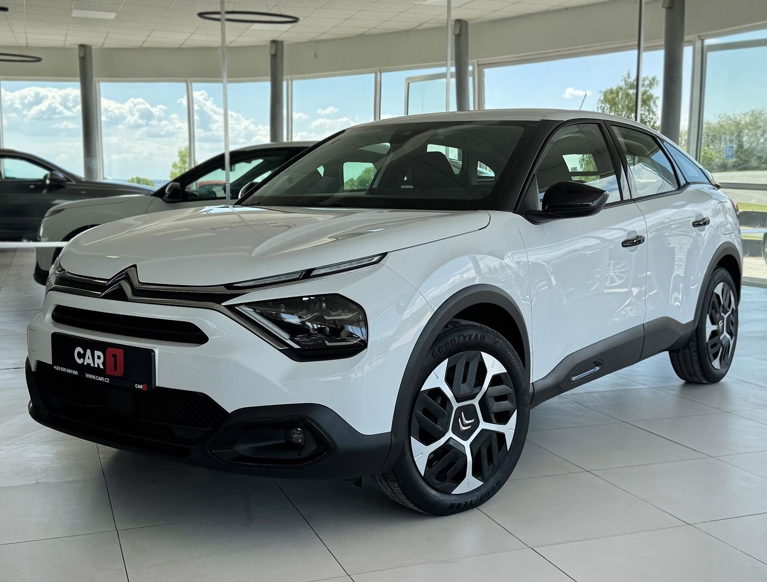 Citroën C4 1,2PT FullLED*Navigace*Tažné
