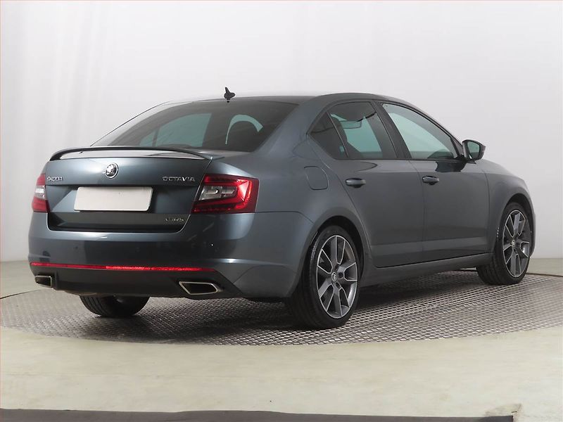 Škoda Octavia (2017) RS 2.0 TDI, Serv.kniha, Navi - fotka 5 z 18