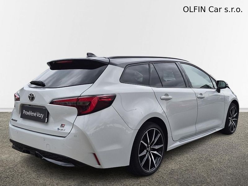 Toyota Corolla GR SPORT Dynamic 2.0 hybrid - fotka 2 z 25