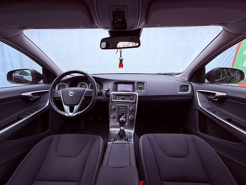 Volvo V60 D2 CrossCountry, ČR, 1.Maj - fotka 17 z 30