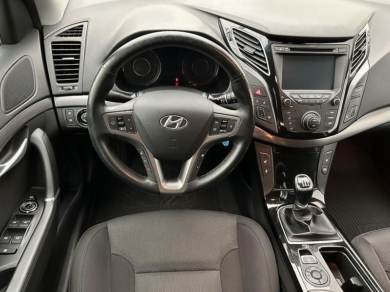 Hyundai i40 1.7 CRDI Experience - fotka 5 z 24