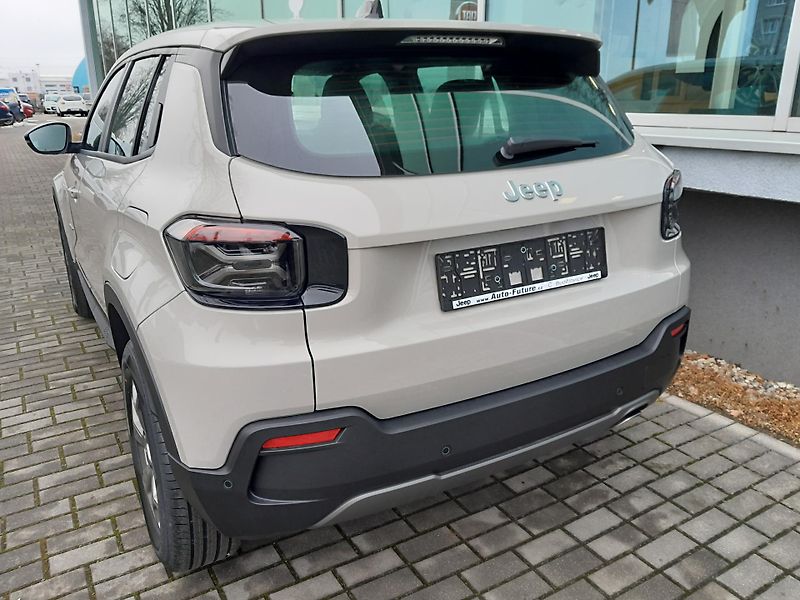 Jeep Avenger (2026) Longitude 1,2 110 PS automat - fotka 8 z 43