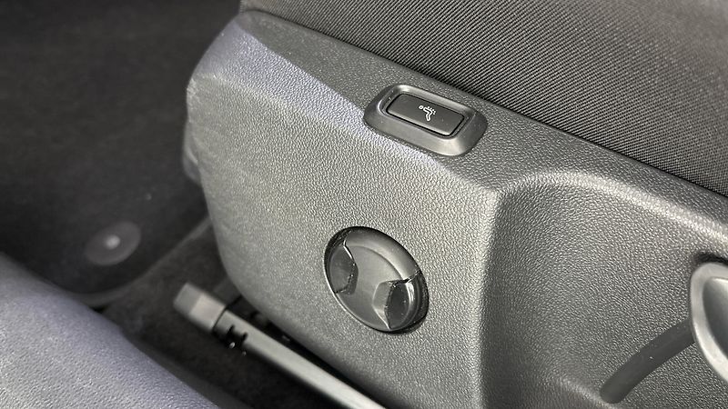 Škoda Octavia 1.5 TSI E-Tec DSG Style Combi - fotka 21 z 30