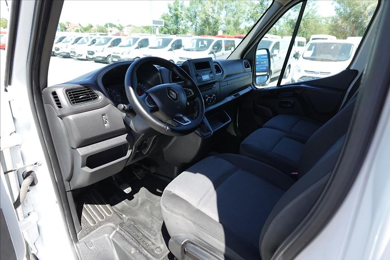 Renault Master 2,3 DCI  L2H2 7MÍST KLIMA - fotka 21 z 36