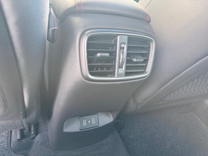 Hyundai i30 1.5 T-GDI MHEV DCT N-Line - fotka 25 z 28