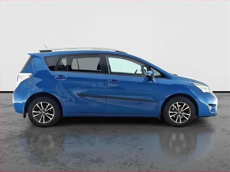 Toyota Verso (2013) 1.8 Valvematic, ČR,1.maj - fotka 6 z 17