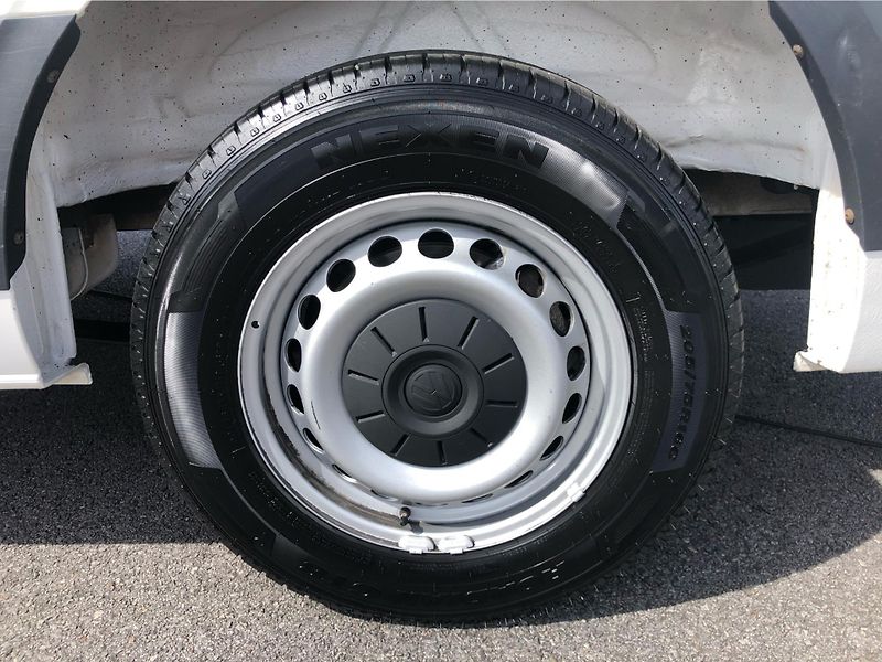 Volkswagen Crafter 2.0 TDI L2H2 - fotka 15 z 30