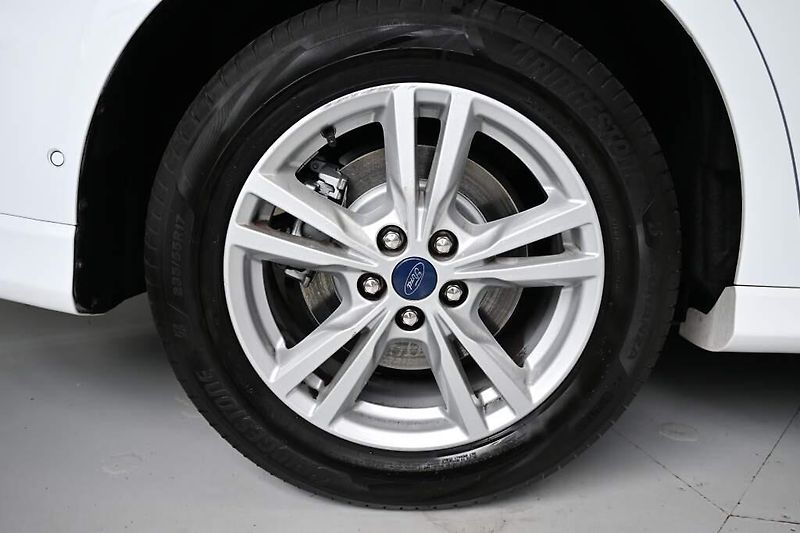 Ford S-MAX (2020) 2.0 140KW LED SONY ACC Tažné 8 - fotka 34 z 37
