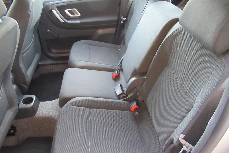 Škoda Roomster 1.4 TDi AUT. KLIMA SADA KOL - fotka 18 z 23