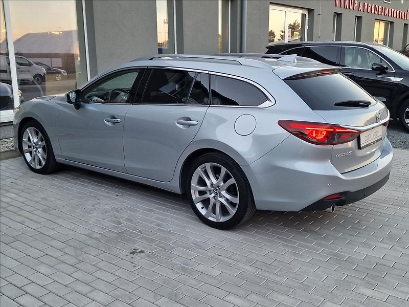 Mazda 6 2.2 Skyactiv-D Revolution TOP - fotka 7 z 50