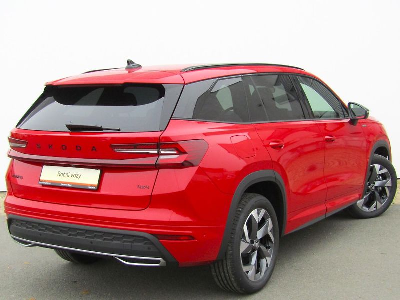 Škoda Kodiaq (2025) Sportline 2,0 TDI 4x4 DSG - fotka 2 z 30