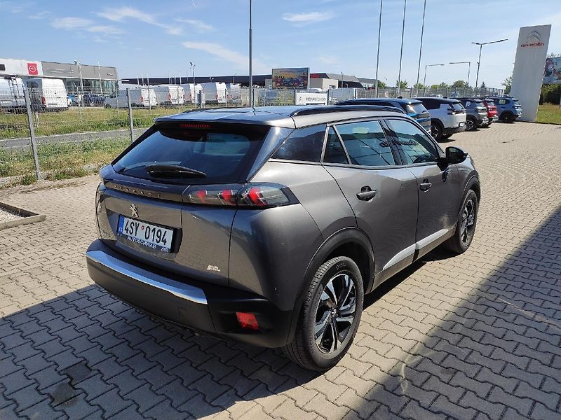 Peugeot 2008 (2020) ALLURE 1.2 100k MAN6 1.majitel - fotka 4 z 31