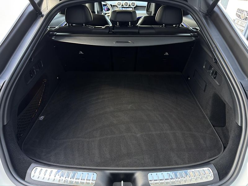 Mercedes-Benz GLC GLC 200 d 4M AMG kupé - fotka 25 z 28
