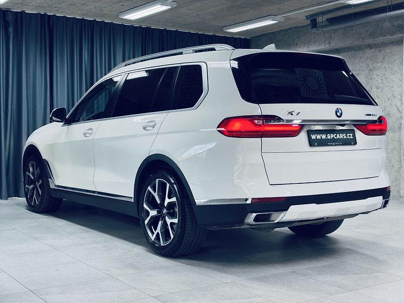 BMW X7 (2021) xDrive40d*SOFT*KEYLESS*PANO - fotka 5 z 40