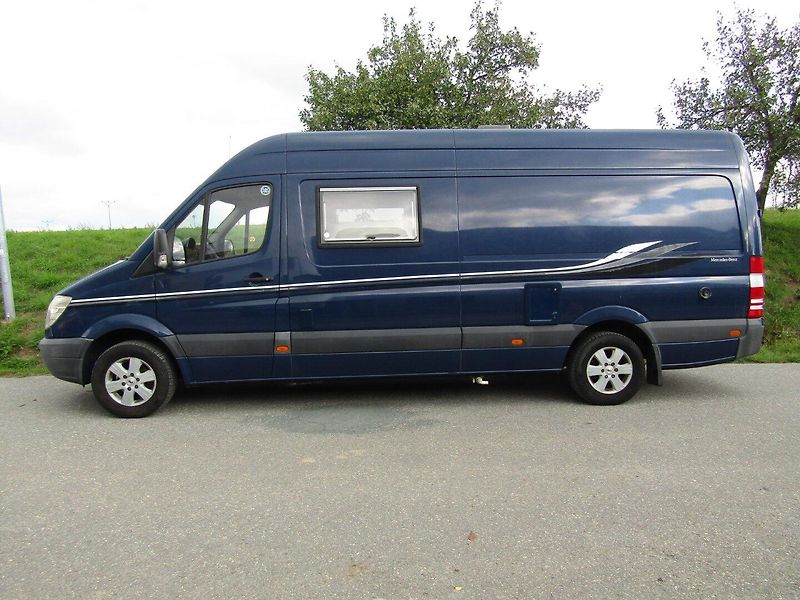 Mercedes-Benz Sprinter (2009) 3.0 CDI 135kW  4 SPANÍ - fotka 3 z 37