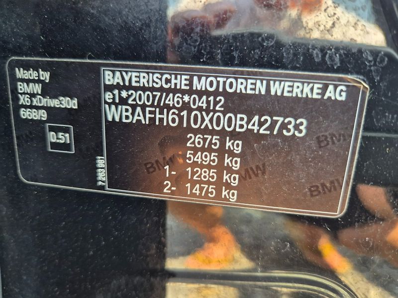 BMW X6 (2013) 3.0 D XDRIVE DPH 180 Kw - fotka 28 z 34