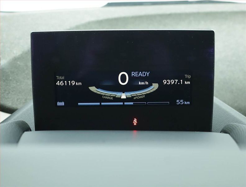 BMW i3 (2014) 60Ah BEV, SoH 74%, Automat - fotka 11 z 19